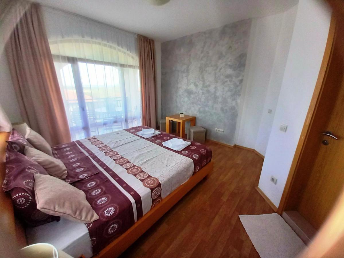 Къща За Гости Мускат 2 Aheloy Dış mekan fotoğraf